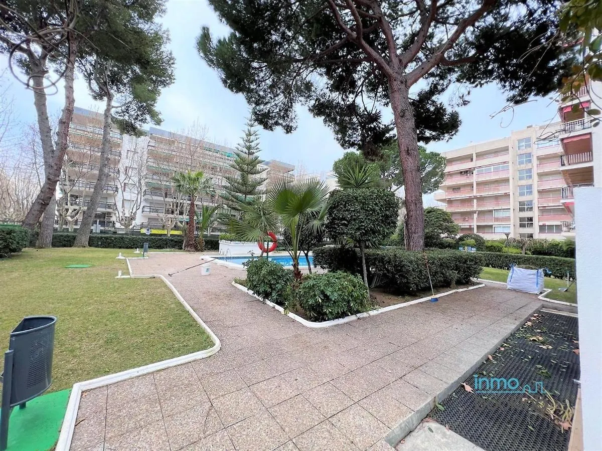 Sun Beach Gisamar 萨洛 公寓