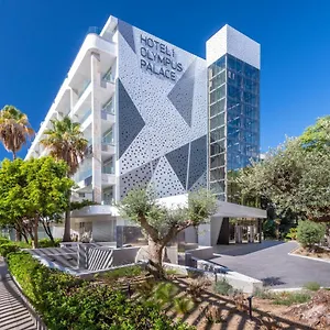 Olympus Palace סאלו